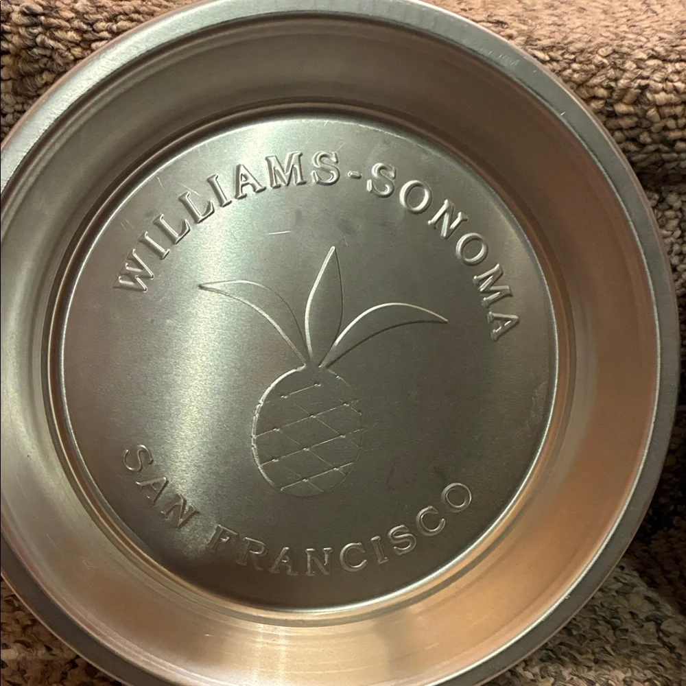 Williams Sonoma Silver Pineapple logo pie pans